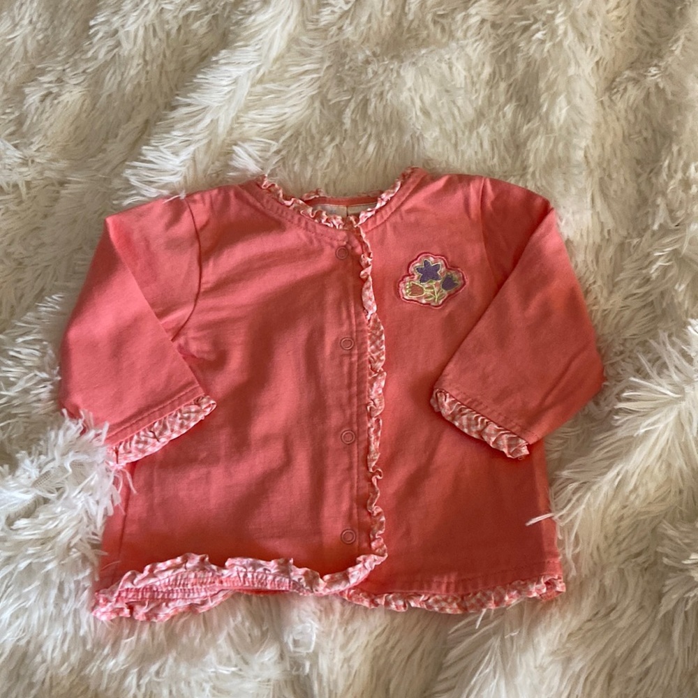 Baby girls button up top!